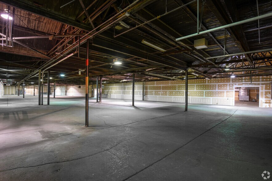 More Photos Of 635 S 10th St, Allentown Warehouse For Lease