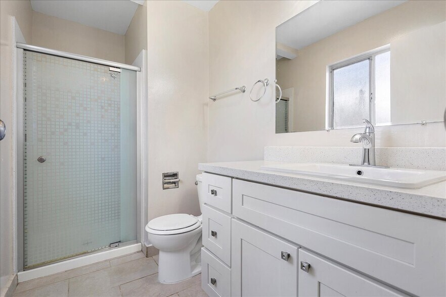 More Photos Of 561 Oakland Ave, Oakland Apartments For Sale