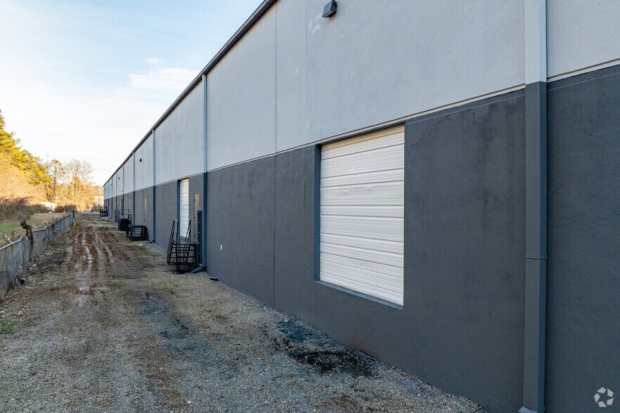 More Photos Of 1540 Amherst Rd, Knoxville Warehouse For Lease
