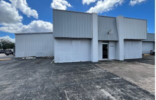 More Photos Of 1412-1414 Viscaya Pky, Cape Coral Warehouse For Lease