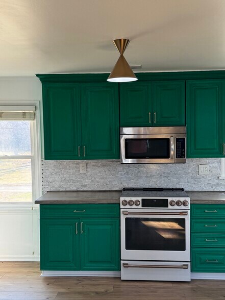 More Photos Of 6410 Transylvania Beach Rd, Prospect Specialty For Sale