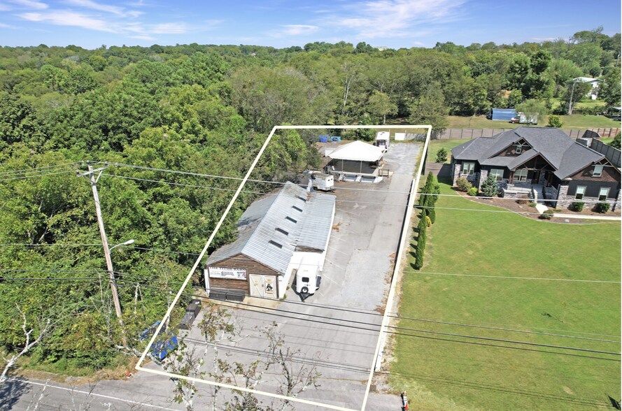 Primary Photo Of 1455 Neelys Bend Rd, Madison Light Distribution For Sale