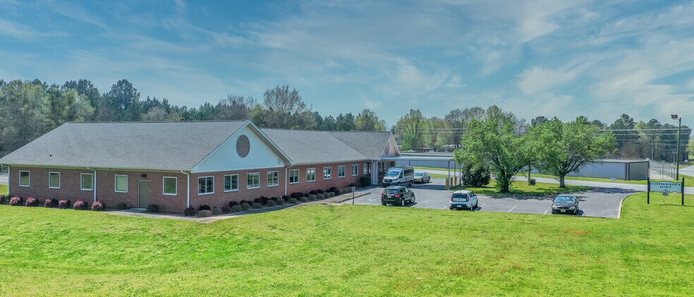 Primary Photo Of 103 AB Jacks Rd, Clinton Medical For Sale
