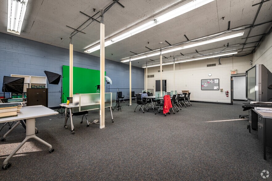 More Photos Of 11699 Brookpark Rd, Parma Office Residential For Sale