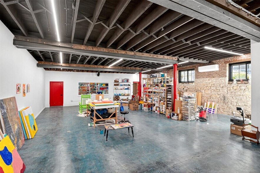 More Photos Of 1034 S Kingshighway Blvd, Saint Louis Office For Sale