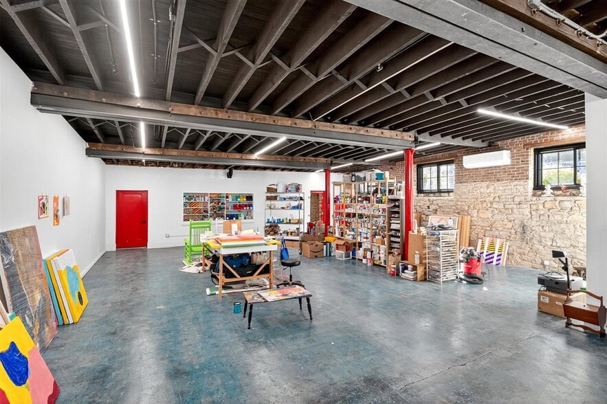 More Photos Of 1034 S Kingshighway Blvd, Saint Louis Office For Sale