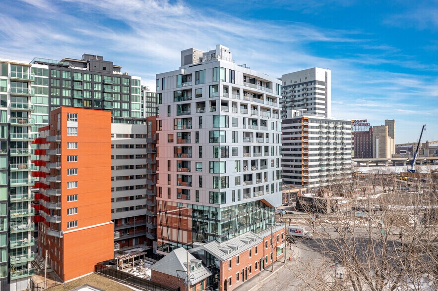 More Photos Of 1195 Rue Wellington, Montréal Office For Sale