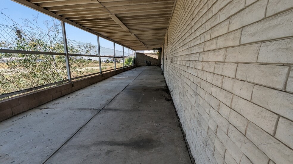 More Photos Of 6131 Quail Valley Ct, Riverside Manufacturing For Lease