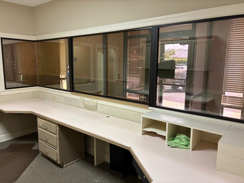 More Photos Of 1134 N Road St, Elizabeth City Medical For Lease