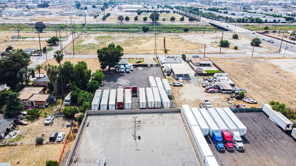 More Photos Of 1245 S Washington Ave, San Bernardino Truck Terminal For Sale