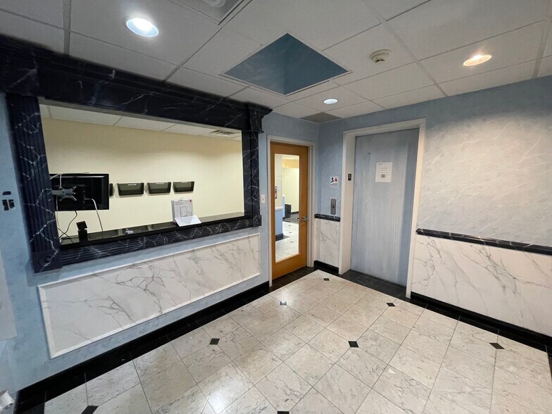More Photos Of 3041 Avenue U, Brooklyn Medical For Lease