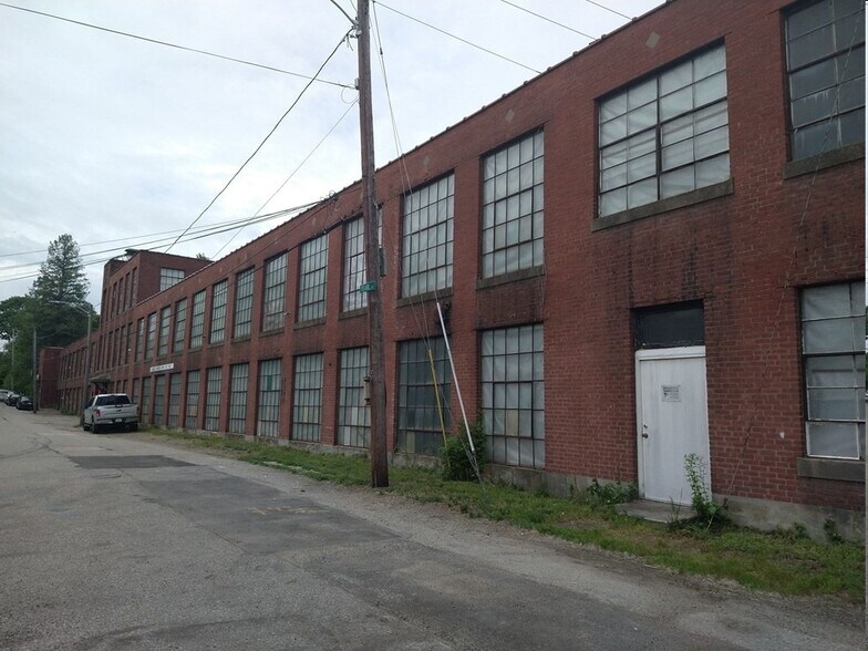 Primary Photo Of 21-35 Pearl St, Webster Warehouse For Sale