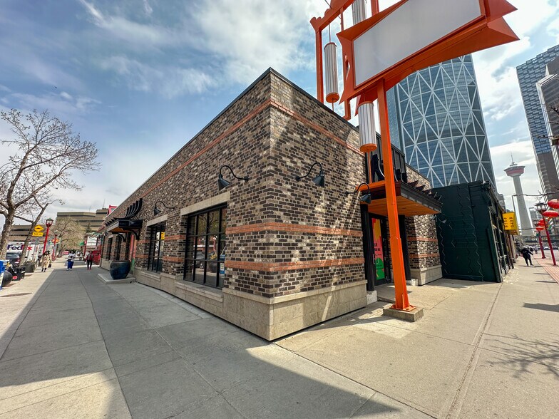 More Photos Of 302 Centre St S, Calgary Freestanding For Lease