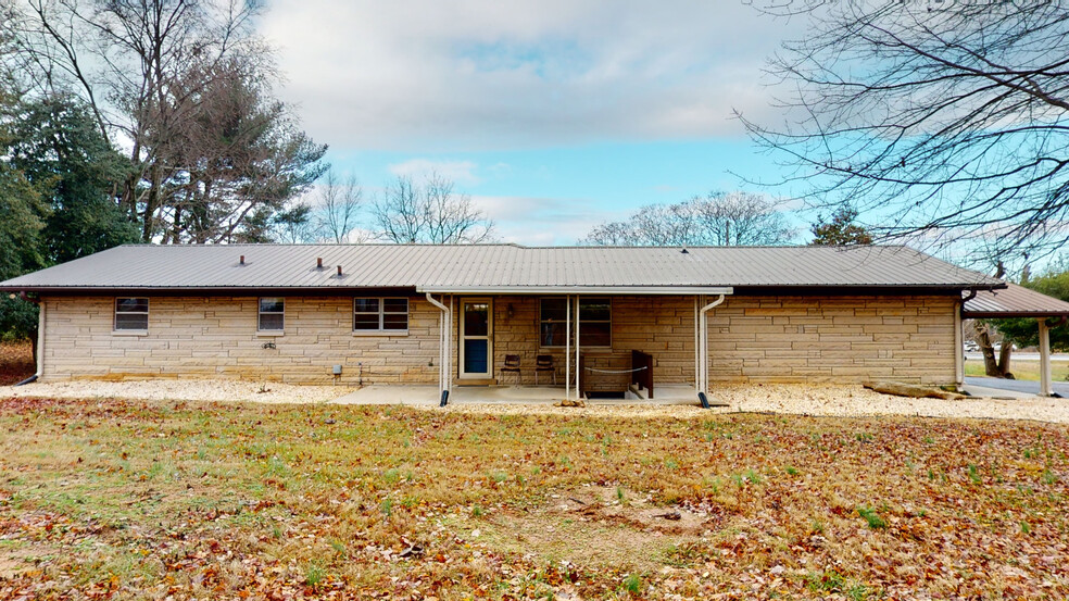 Primary Photo Of 9940 Alvaton Rd, Alvaton Office For Lease