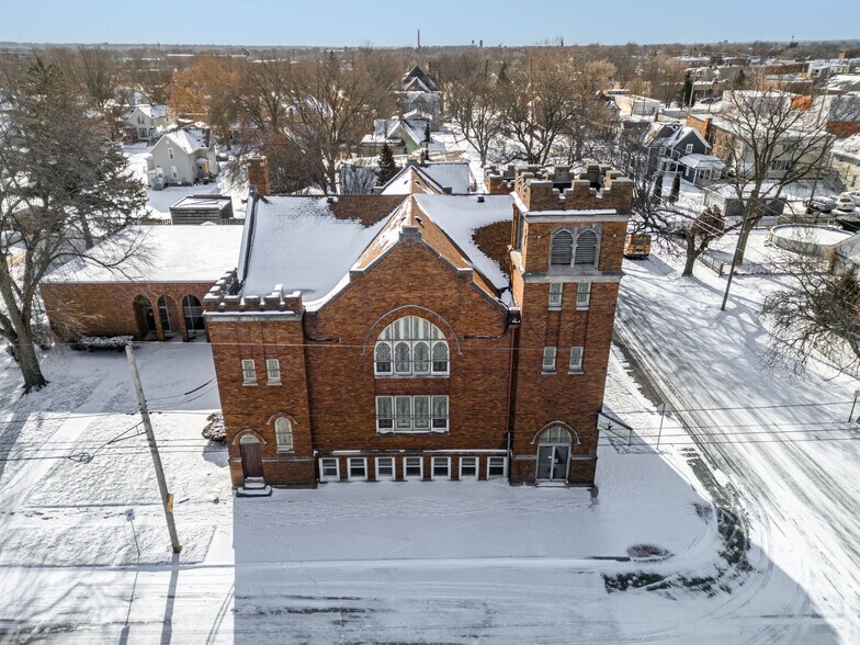 More Photos Of 1203 3rd Ave, Rockford Religious Facility For Sale