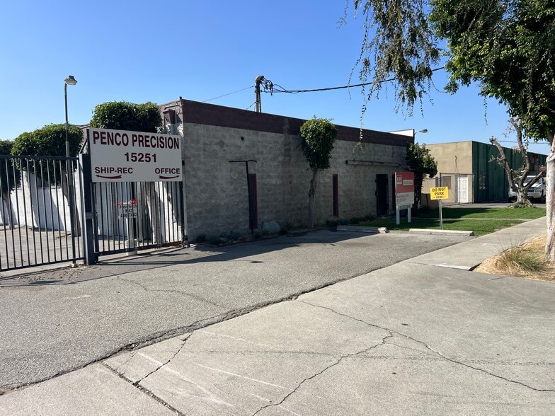 More Photos Of 15251 Boyle Ave, Fontana Warehouse For Sale