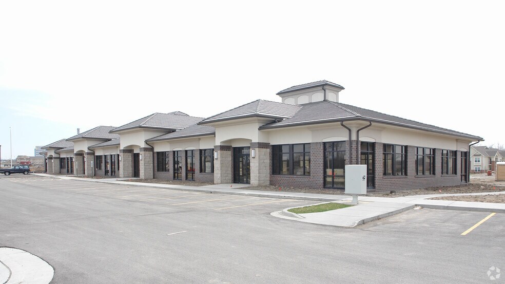 More Photos Of 19101 E Valley View Pky, Independence Medical For Sale