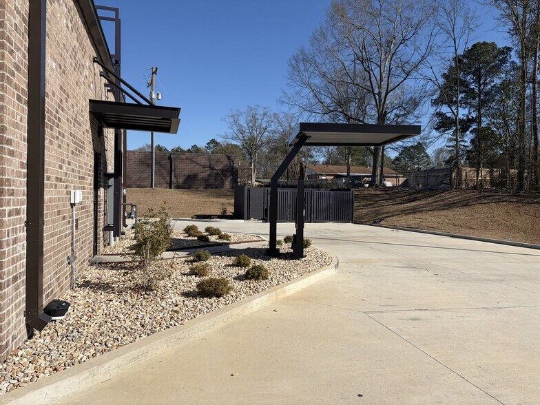 More Photos Of 6054 US HIGHWAY 98, Hattiesburg Fast Food For Sale