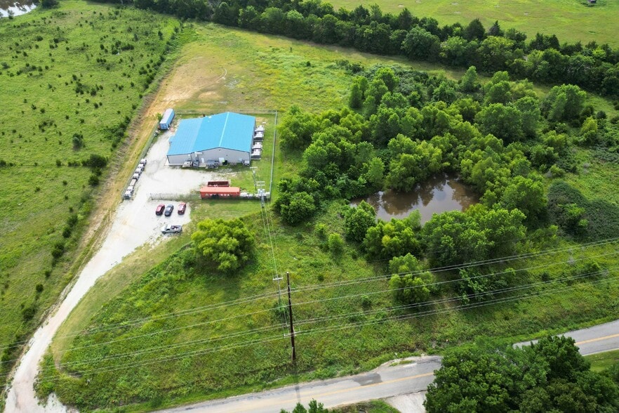 More Photos Of 12770 County Road 3580, Ada Sports And Entertainment For Sale
