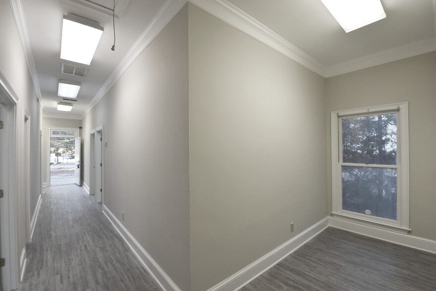 More Photos Of 109 N 85 Pky, Fayetteville Office For Lease