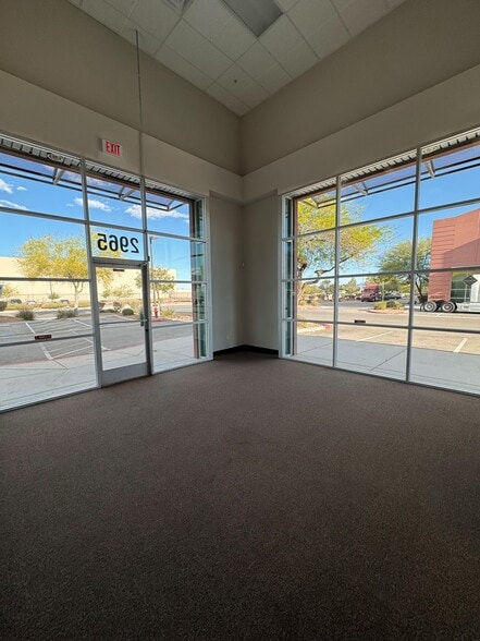 More Photos Of 2965 Coleman St, North Las Vegas Distribution For Lease