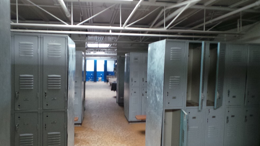 More Photos Of 3939 Bellevue St, Detroit Industrial For Sale