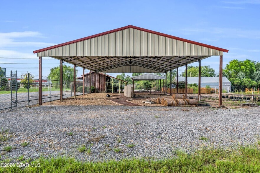 More Photos Of 8266 Highway 45 Alt N, West Point Garden Center For Sale