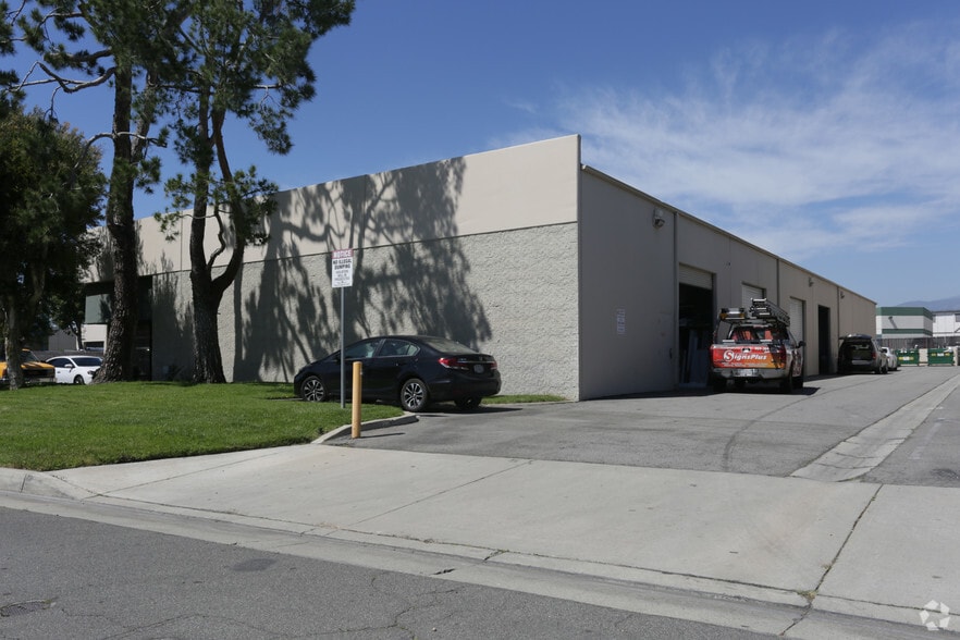 More Photos Of 4774 Murrieta St, Chino Warehouse For Lease