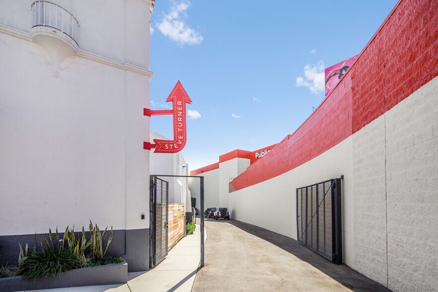 More Photos Of 6820-6830 Santa Monica Blvd, Los Angeles Storefront Retail Office For Sale