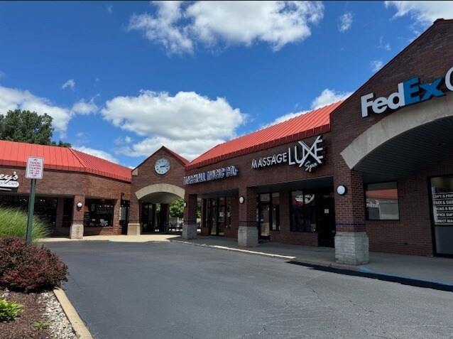 More Photos Of 4050-4060 Rochester Rd, Troy General Retail For Lease