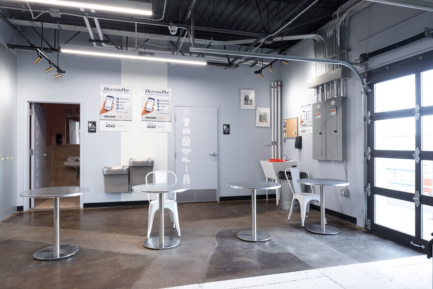 More Photos Of 3303-3381 N Academy Blvd, Colorado Springs Unknown For Lease