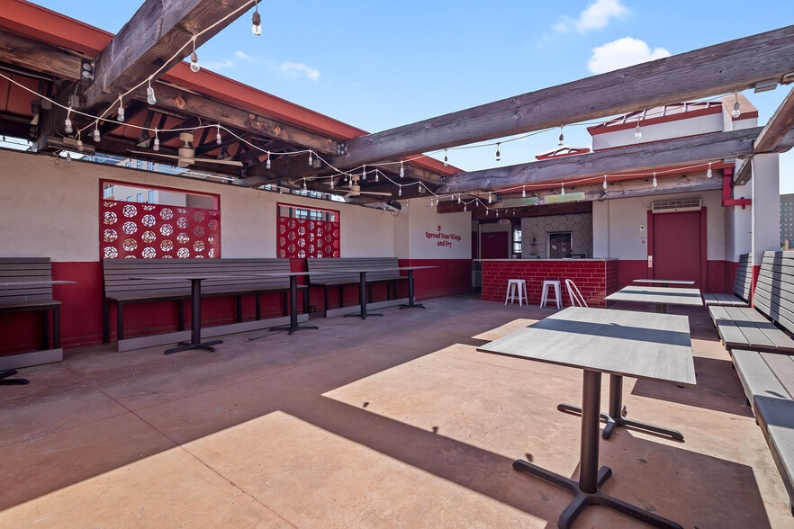 More Photos Of 332 E 1st St, Tulsa Restaurant For Lease