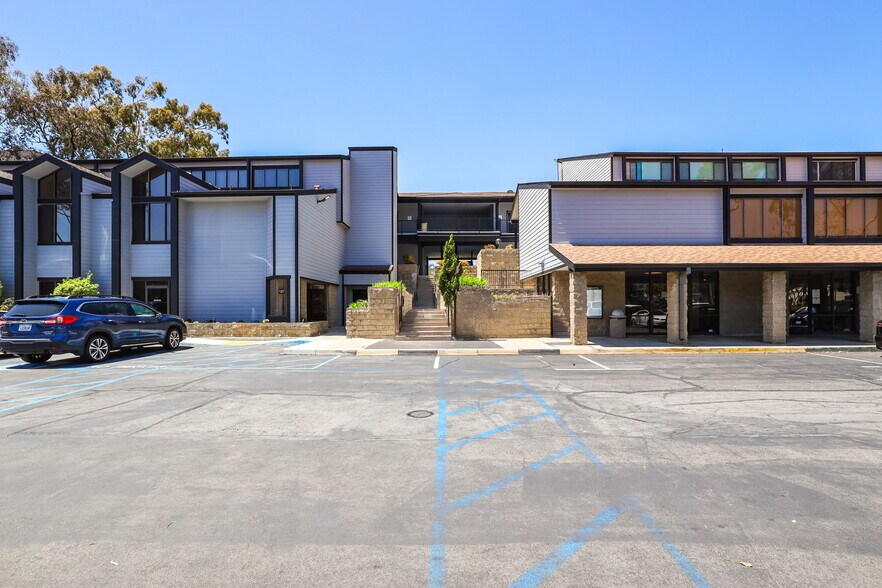 More Photos Of 355 Placentia Ave, Newport Beach Medical For Sale