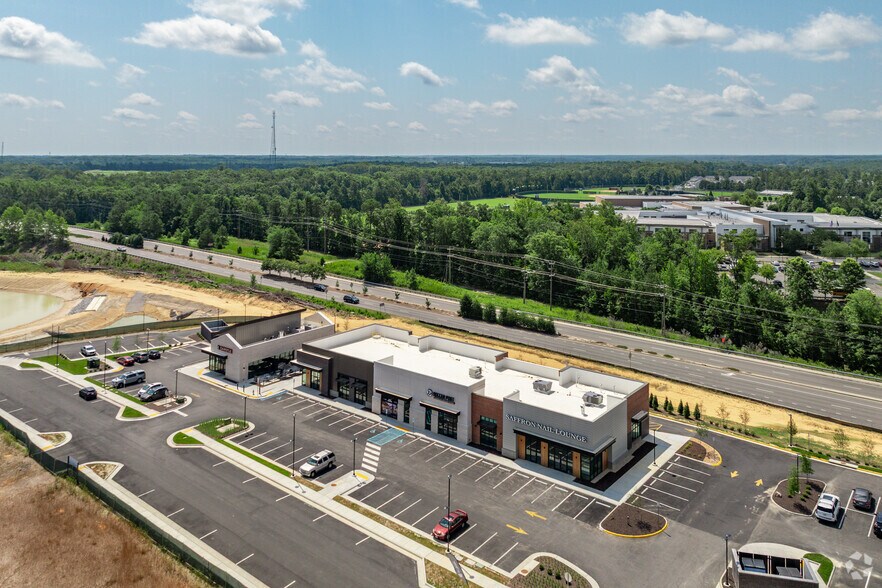 More Photos Of 13657-13687 Lake Eloise Loop, Midlothian Unknown For Lease