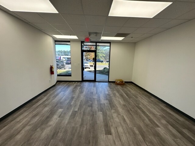 More Photos Of 5172 Brook Hollow Pkwy, Norcross Unknown For Lease