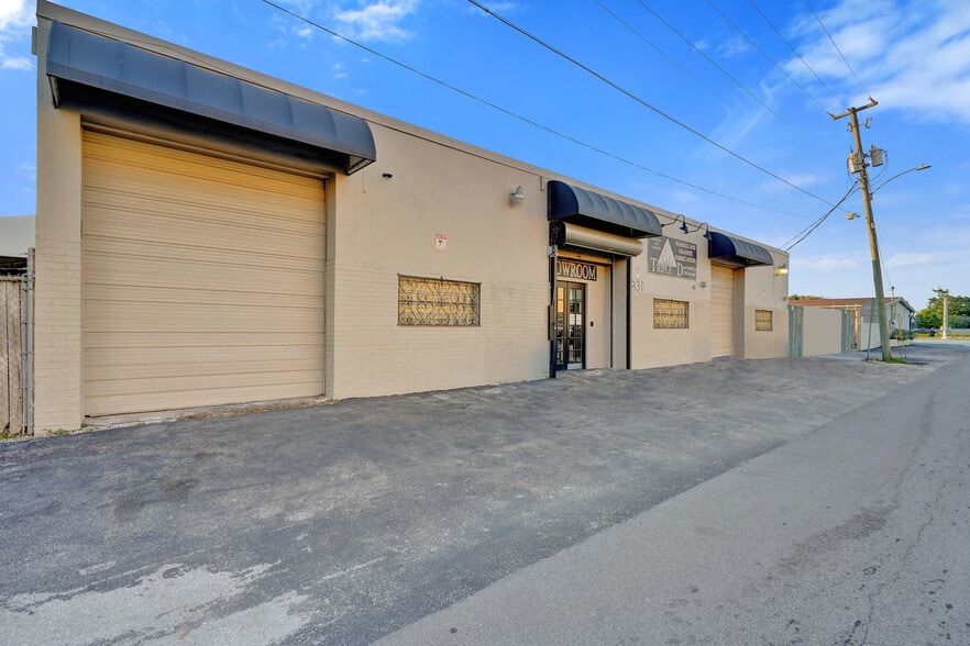 More Photos Of , Fort Lauderdale Unknown For Sale