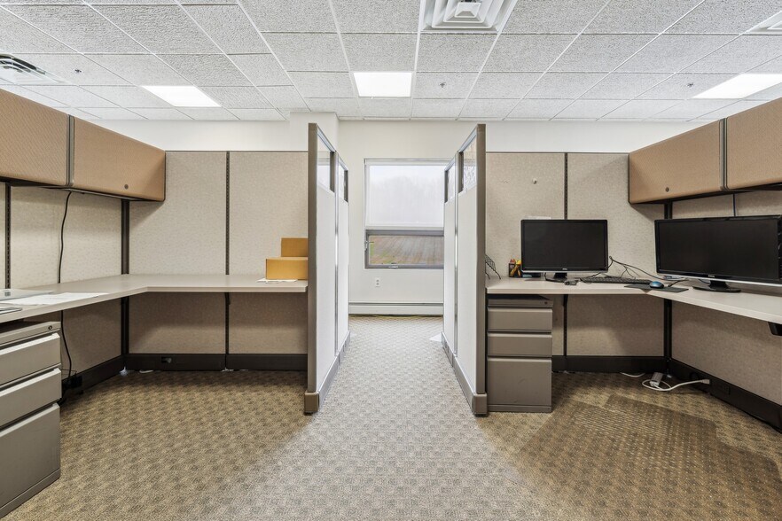 More Photos Of 1751 State Route 17A, Florida Industrial For Lease