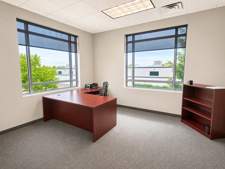More Photos Of 7820 Graphics Dr, Tinley Park Office For Lease