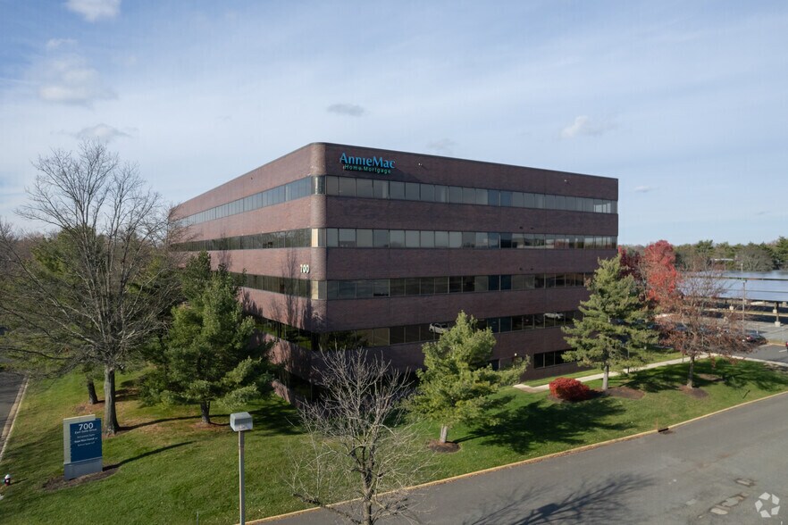 More Photos Of 700 East Gate Dr, Mount Laurel Office For Lease