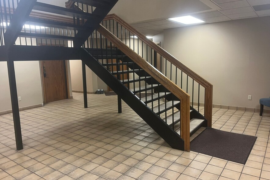 More Photos Of 6200-6250 Excelsior Blvd, Saint Louis Park Office For Lease