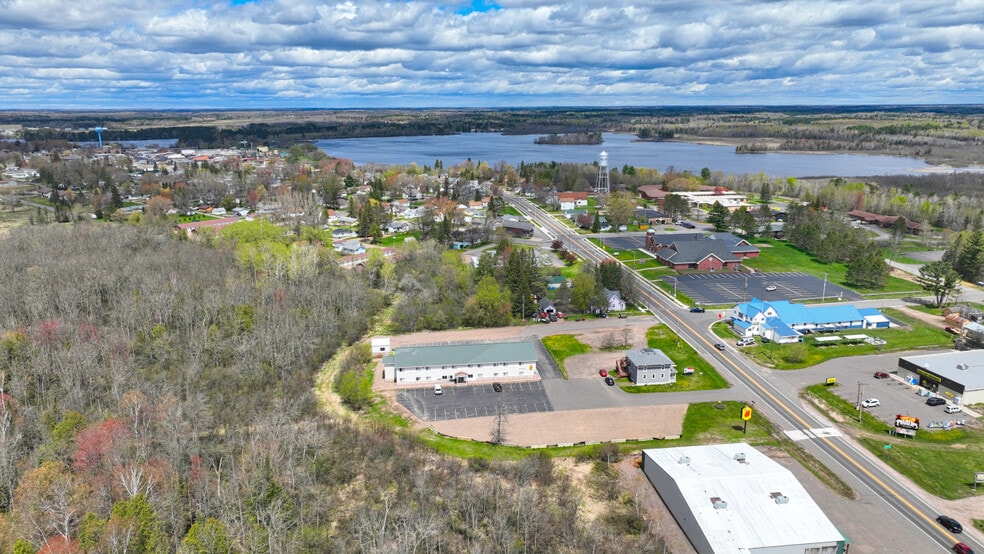 More Photos Of 726 S Lake Ave, Phillips Hotel For Sale