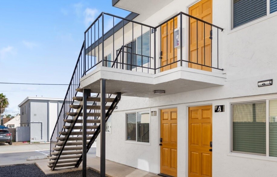 More Photos Of 615 Florence St, Imperial Beach Apartments For Sale
