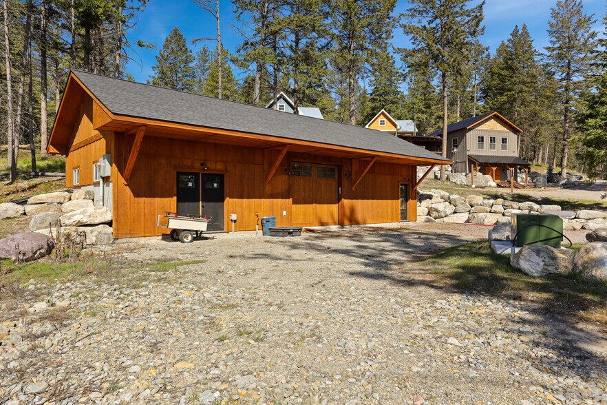 More Photos Of 100 Elk Ridge Trl, Lakeside Specialty For Sale