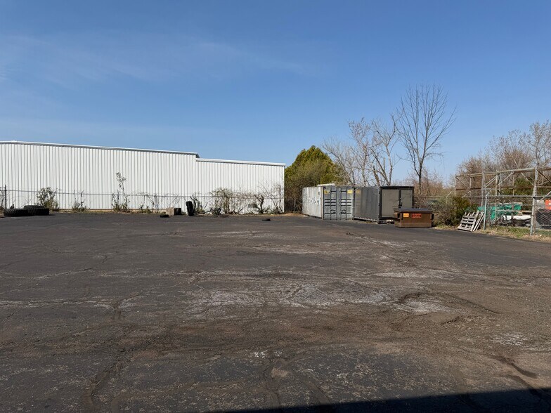 More Photos Of 193 Pascone Pl, Newington Warehouse For Sale