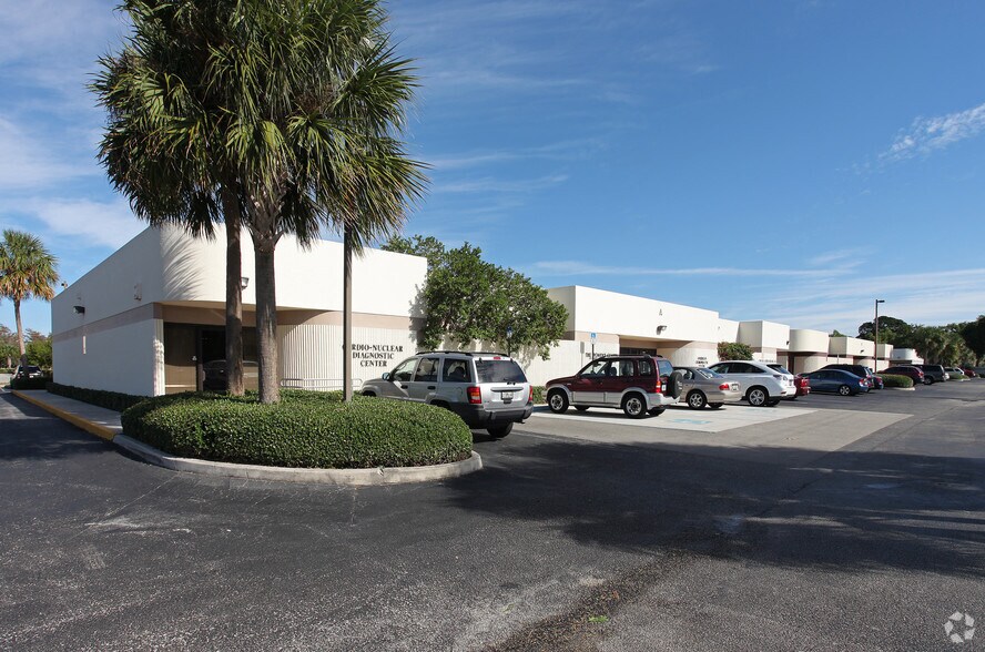More Photos Of 5661-5667 NW 29th St, Margate Medical For Lease