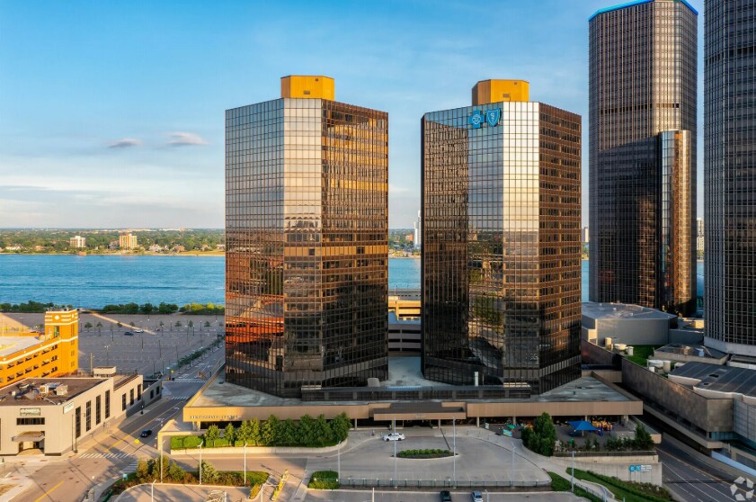 More Photos Of 600 Renaissance Ctr, Detroit Office For Lease