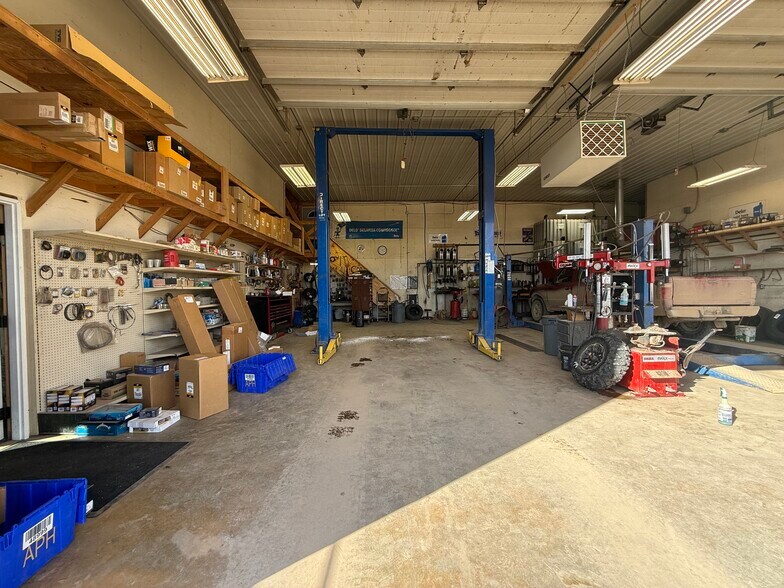 More Photos Of 101 E 4th St, Newell General Retail For Sale