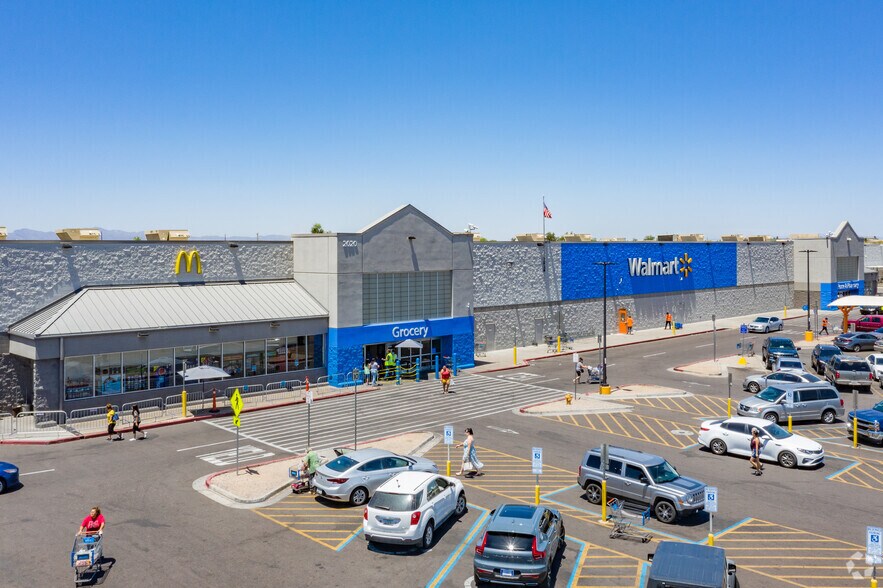 More Photos Of 2020 N 75th Ave, Phoenix Freestanding For Lease