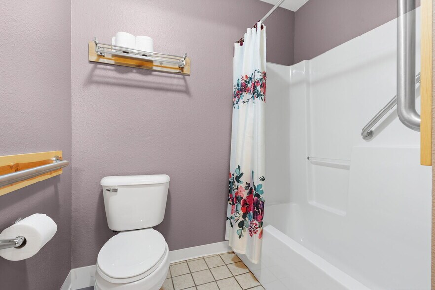 More Photos Of 12800 Cherry Ave, Rapid City Hotel For Sale