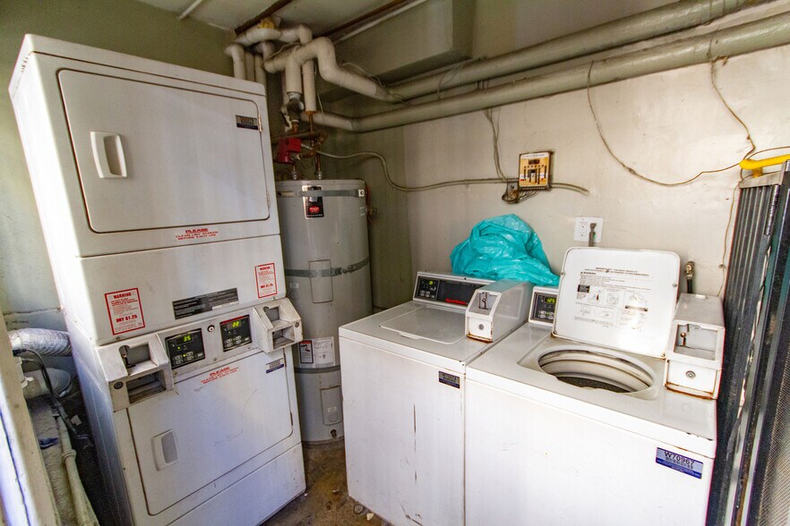 More Photos Of , Los Angeles Multifamily For Sale